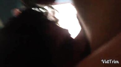 नंगी लेटी गर्लफ्रेंड के साथ किसिंग