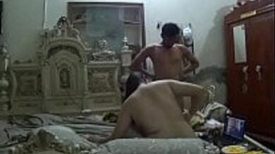 पैसेवाली औरत ने घर बुला के चुदवाया