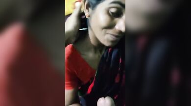 बांग्ला देशी कामवाली ने सेठ का लकड़ी जैसा खड़ा लंड हिलाया