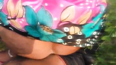 विलेज भाभी खेत में चुदी