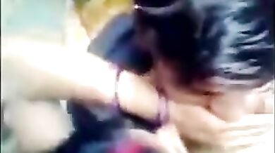 ज़िद्दी देवर को लताड़ते हुए चुदती प्यारी भाभी