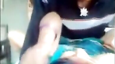 ज़िद्दी देवर को लताड़ते हुए चुदती प्यारी भाभी