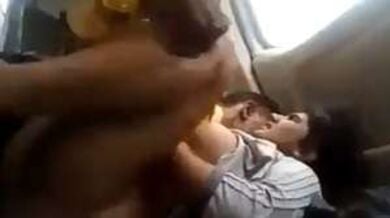 ड्राईवर ने इज्जत लुटी देसी वर्जिन लड़की की