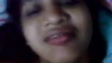 चुदाई से पहले फिल्माया गर्लफ्रैंड निशा का नंगा बदन