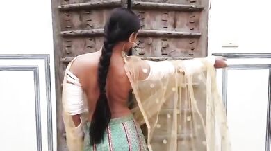 उन्नत स्तन पूनम पांडे का स्ट्रिपिंग डांस