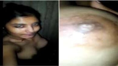 भीगा बदन देहाती घरेलु लड़की