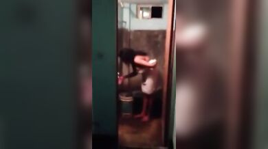 वीर्य से सना मुंहवाली इंडियन लड़की