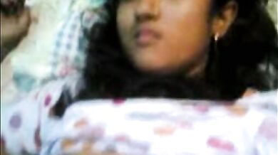 बांग्लादेशी लड़की ने लिए चुदाई के मजे