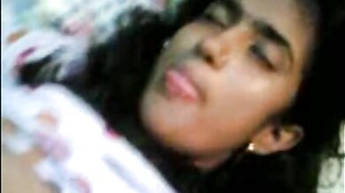 बांग्लादेशी लड़की ने लिए चुदाई के मजे