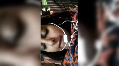 लवर्स का विडिओ कॉल पर हस्तमैथुन