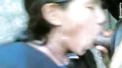 मजाकिया कॉलेज गर्ल ने दिया ब्लोजॉब का मजा