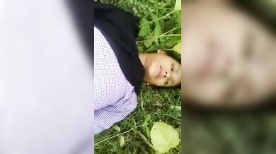 कोलेज गर्ल की झांटवाली बुर में मोटा लंड