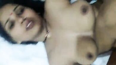 देसी पति पत्नी का उत्तेजक सम्भोग (हिंदी ऑडियो)