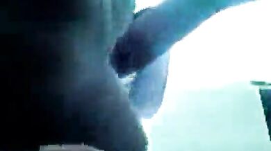 पंजाबी लड़की का आंगन में ब्लोजॉब