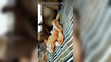 दो दोस्तों ने मिलकर चोदी रंडी