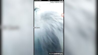 देहाती प्रेमियों का कपड़े उतार आउटडोर रोमांस