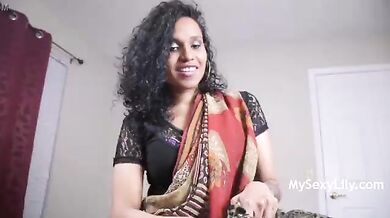 सेक्सी लिली सिंह ने दिया कजिन को हॉट ब्लोजॉब