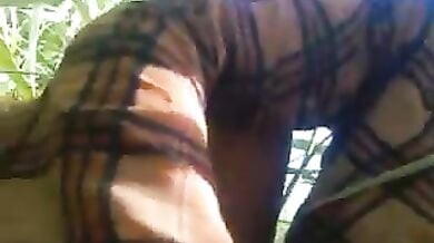 खेत में लड़की ने की लंड की सवारी