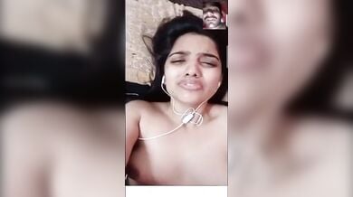 विडिओ कॉल पर लड़की का हस्तमैथुन