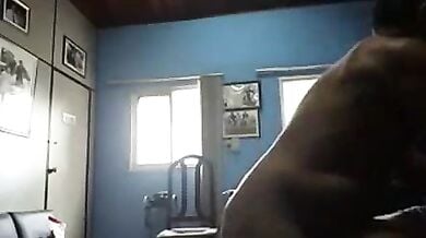 डेरिंग मराठी लड़की ऑफिस टेबल पर चुदी