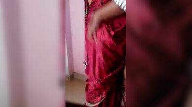 तमिल आंटी ने लंड चूसकर माल पी लिया