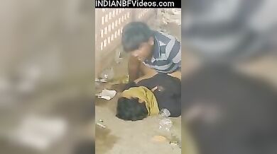 मुस्लिम भाभी चुदी खुले में सब्जी मंडी के पास