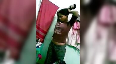 गर्लफ्रेंड की चूत चाटकर की चुदाई