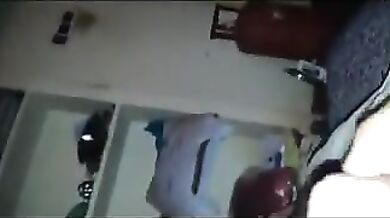 तेलुगू हाउसवाइफ की गपशप करते हुए चुदाई