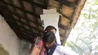 कॉलेजगर्ल और बॉयफ्रेंड का खड़े-खड़े सेक्स
