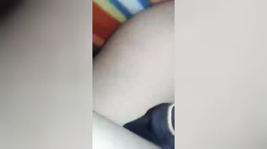 लड़की की गोरी चूत!