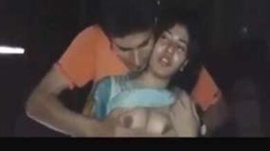 गर्लफ्रेंड के साथ रोमांस करके किया परेशान