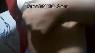 देसी औरत की बड़ी दूधवाली चुन्ची