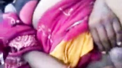 देहाती भाभी की खुले में चुदाई