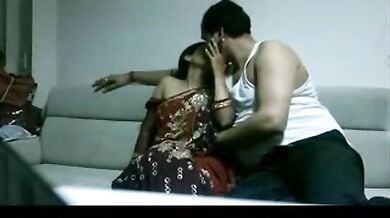 मोटी तोंद वाले बॉस के साथ सेक्स किया भाभी ने