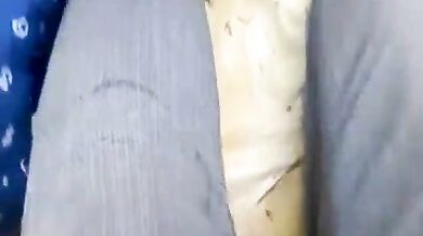 पार्क में देसी लड़की पूजा की बुर चुदाई