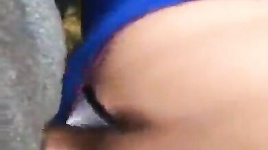 लंबे लौड़े से फूली हुई चूत की खड़े-खड़े चुदाई