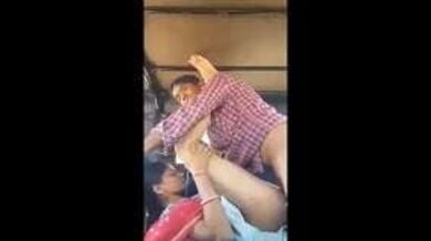 राजस्थानी साली को जीप में चोदा