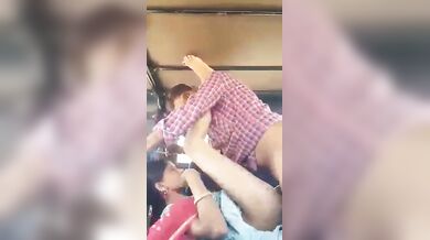 राजस्थानी साली को जीप में चोदा