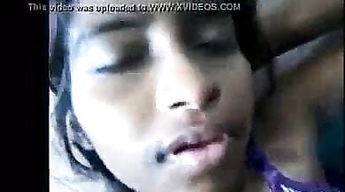 टॉयलेट में कॉलेजगर्ल ने दिया ब्लोजॉब