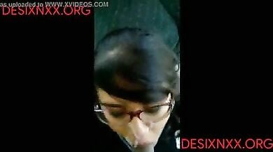 क्यूट कॉलेज गर्ल फेशियल