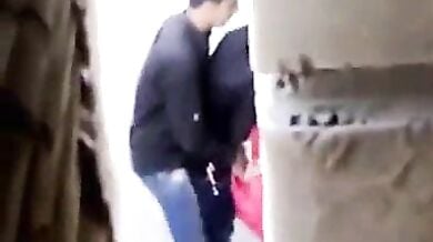 कश्मीरी हिजाबी लड़की का आउटडोर सेक्स