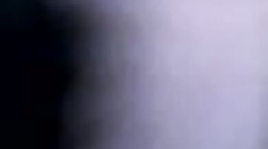 नंगा बदन छुपाती क्यूट गर्ल