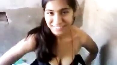 नार्थ इंडियन माल की गोरी गोल बड़ी चूचियां