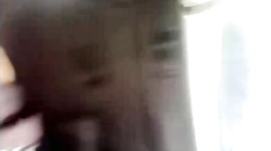 चुदासी मुस्लिम रंडी का कार सेक्स