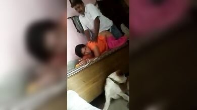 अंकल ने आंटी को चोदा लड़के के सामने
