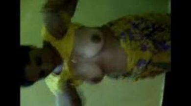 गोरी भाभी हुई चुदाई के लिए तैयार