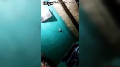 देहाती पति पत्नी की खटिया पर चुदाई