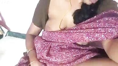 कामवाली का भोसड़ा खुजाने का गंदा वीडियो