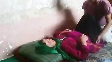 दुकान में चुद गई मुस्लिम भाभी