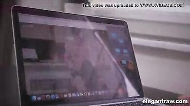 नौकरी लेने गये आदमी ने एचआर को केबिन में चोदा